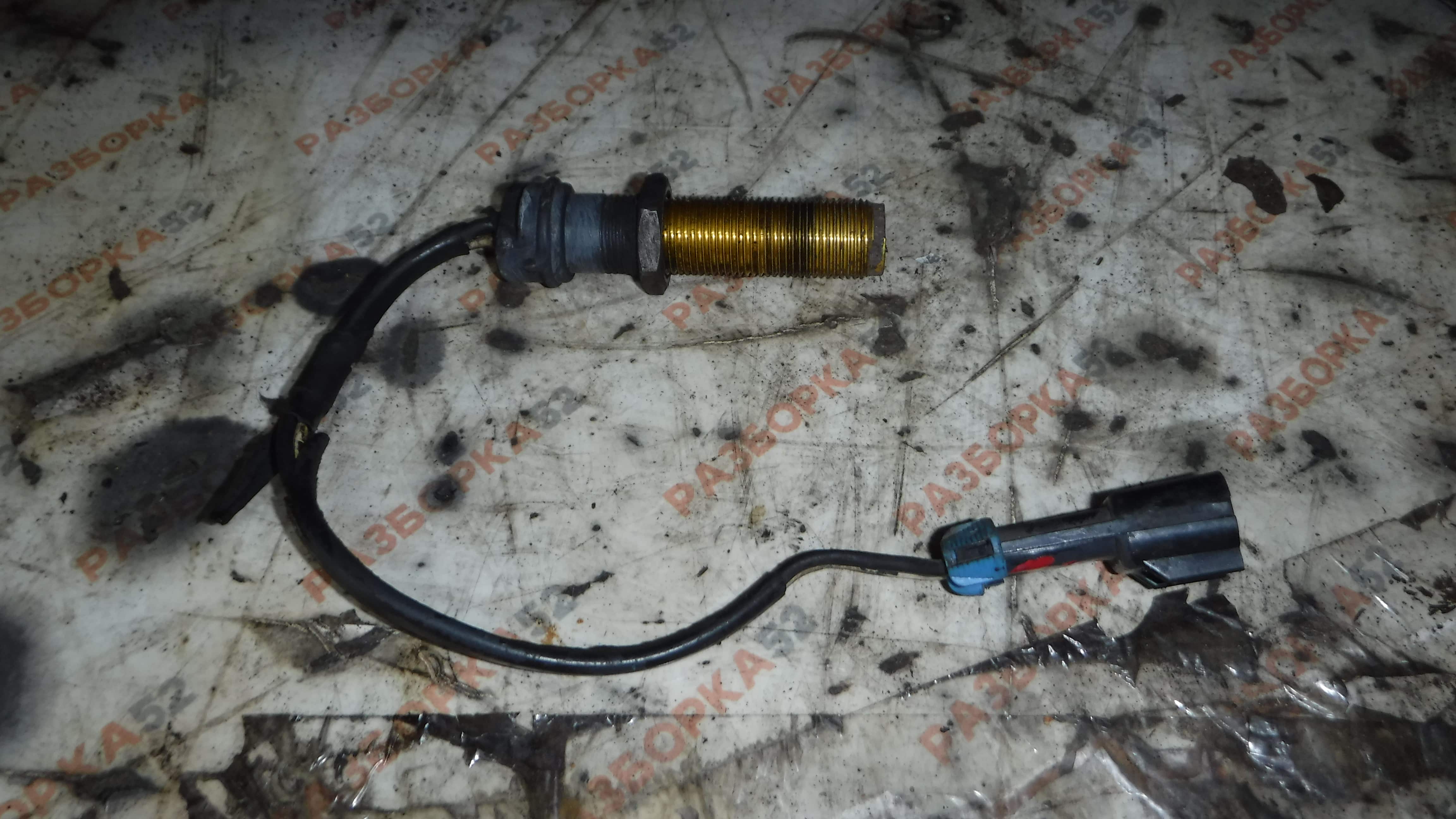 Датчик положения коленвала Датчик оборотов Рено Магнум Renault Magnum 430 1998 0281002206